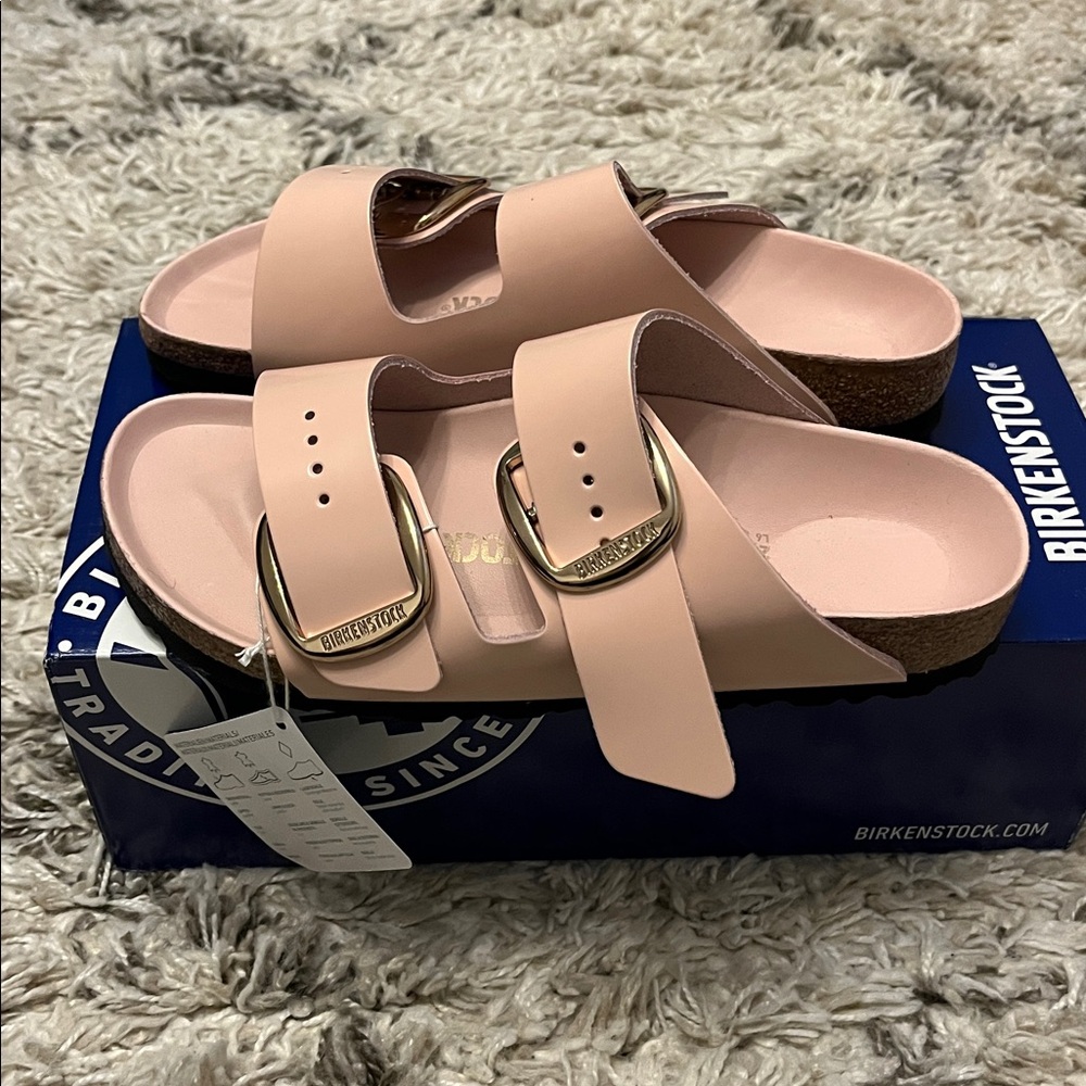 Birkenstock arizona big buckle high-shine sandal. Light rose. Pink. Size 37. New